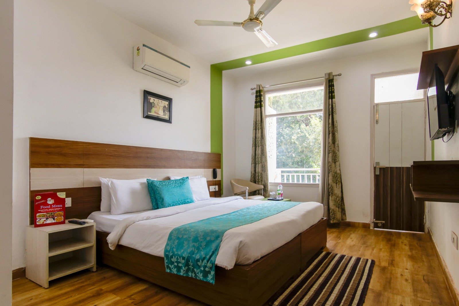 Best Affordable Hotel in Gurugram Under ₹2000